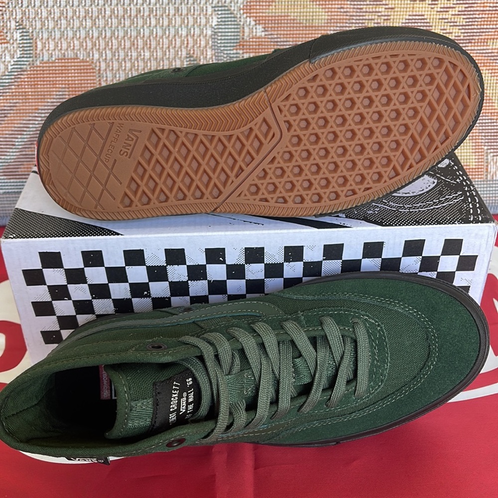 Vans Crockett High
Dark Green/Black
VNOA5JIG3MZ
WMNS sneakers - Picture 4 of 16